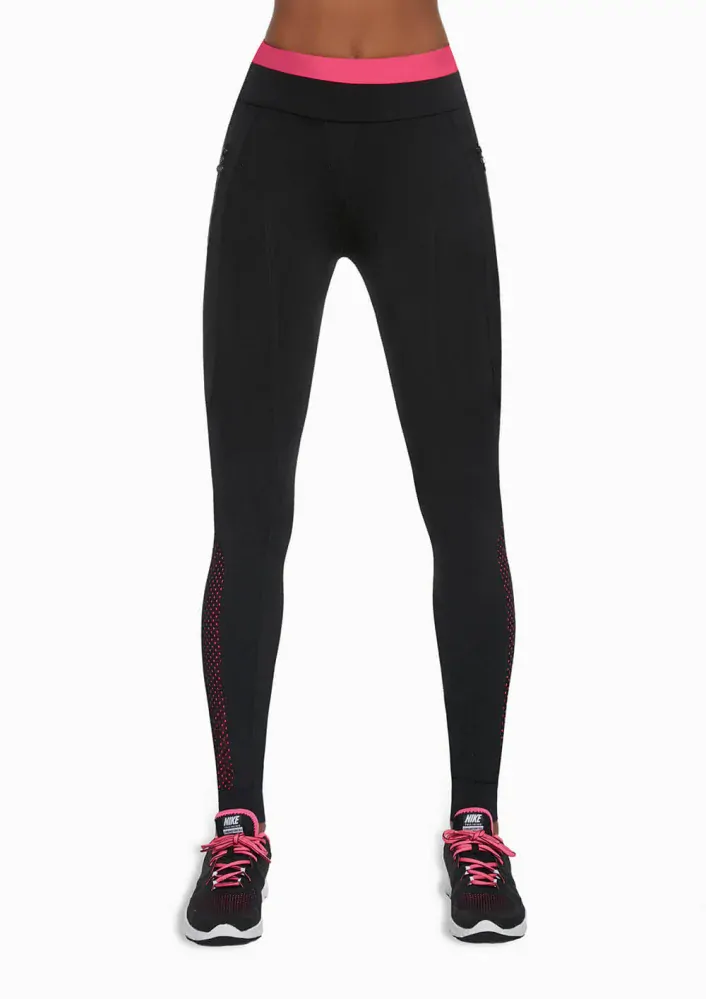 Přitažlivé legíny na cvičení Inspire