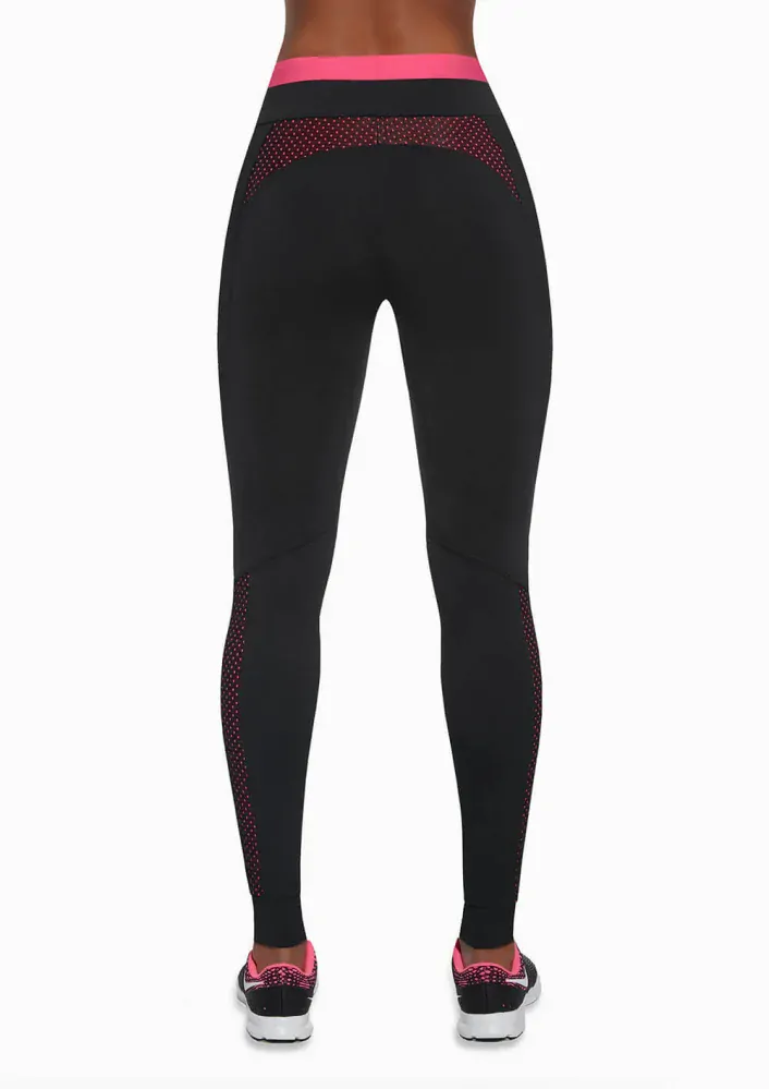 Přitažlivé legíny na cvičení Inspire